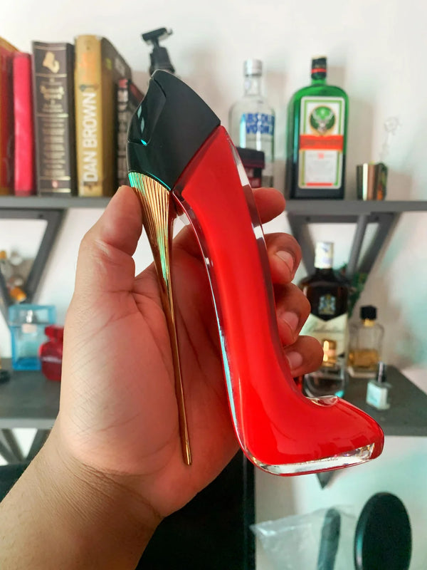 Carolina Herrera Very Good Girl Eau De Parfum - Radhe Perfumes