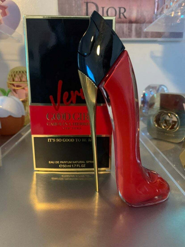 Carolina Herrera Very Good Girl Eau De Parfum - Radhe Perfumes